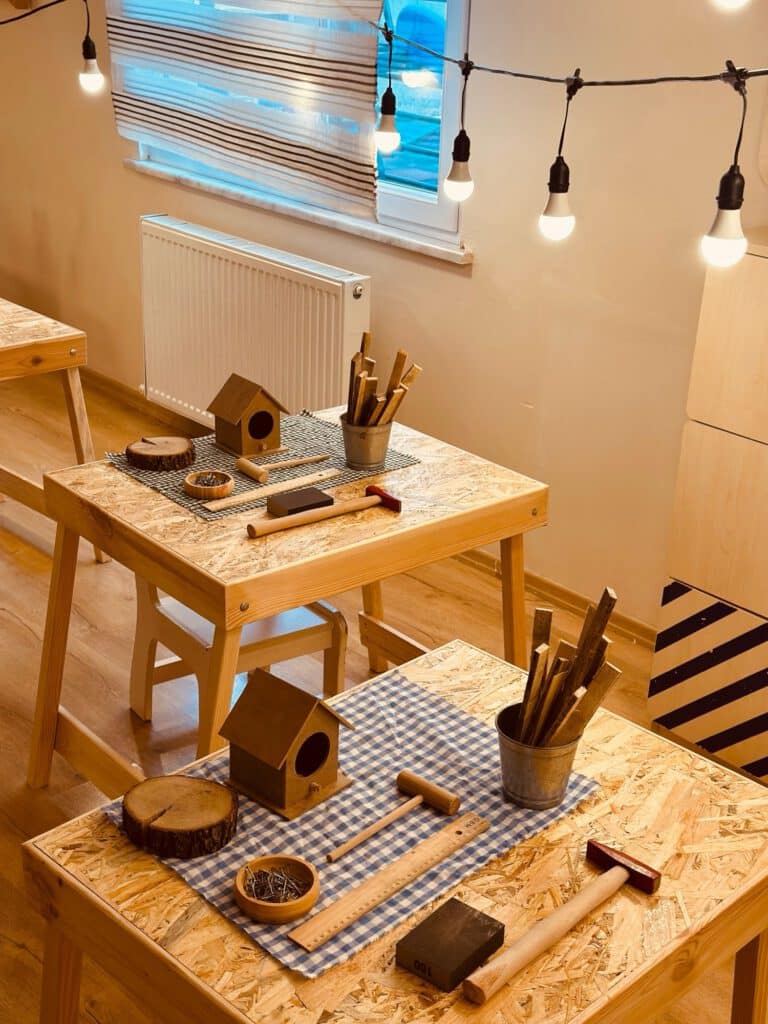 Atelier cabane à oiseaux pour enfants